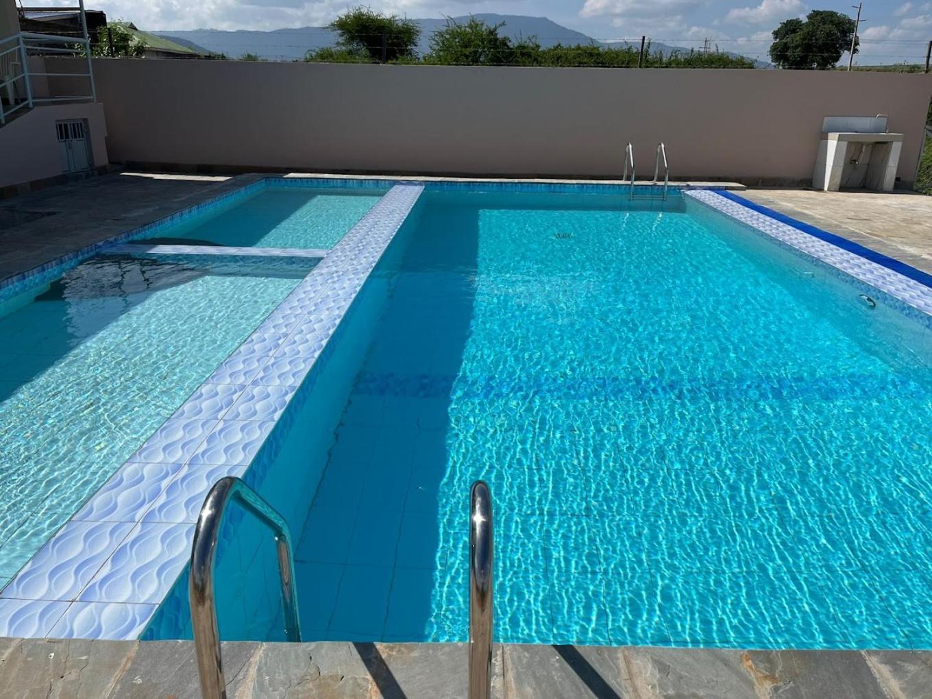 1 Bedroom Fully Furnished Luxurious Apartment Voi Town Exteriör bild